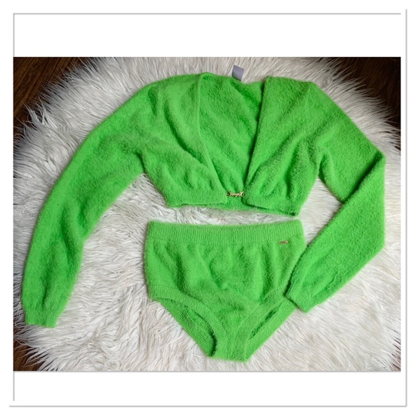 Savage x Fenty Fluff It Up Fuzzy Top And Bottoms Set Green Size Medium - Picture 1 of 10